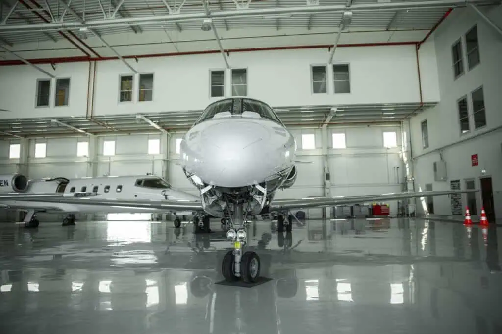 aircraft hangar maintenance and detailing ClearWing Aviation Orlando Florida